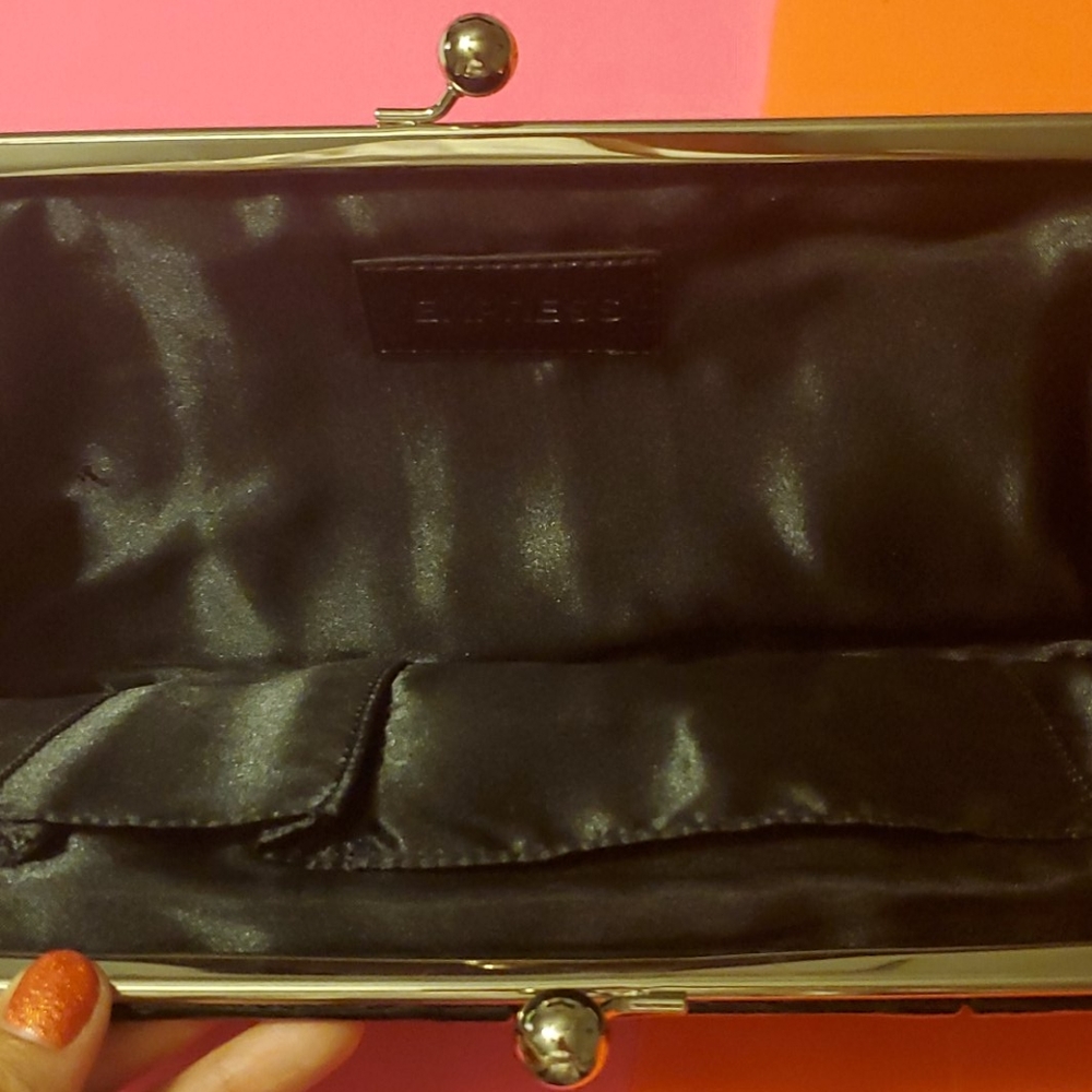 Express Clutch - Picture 3 of 5
